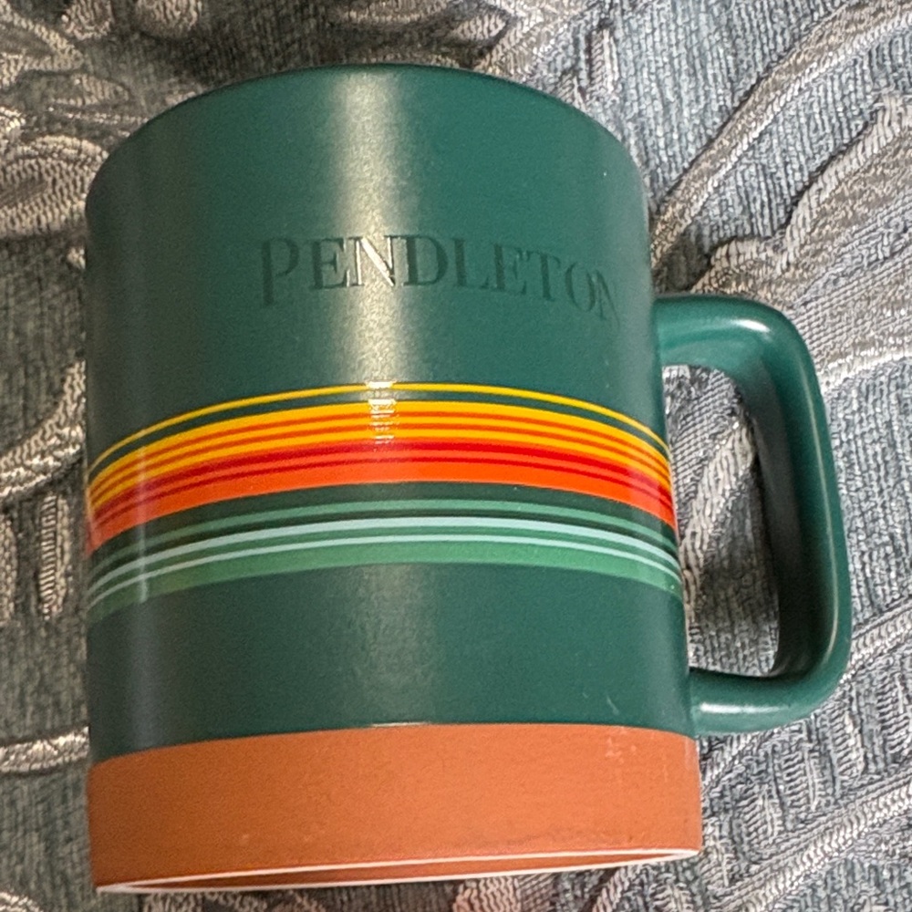 Pendleton Collectible Ceramic Mug - Picture 5 of 7